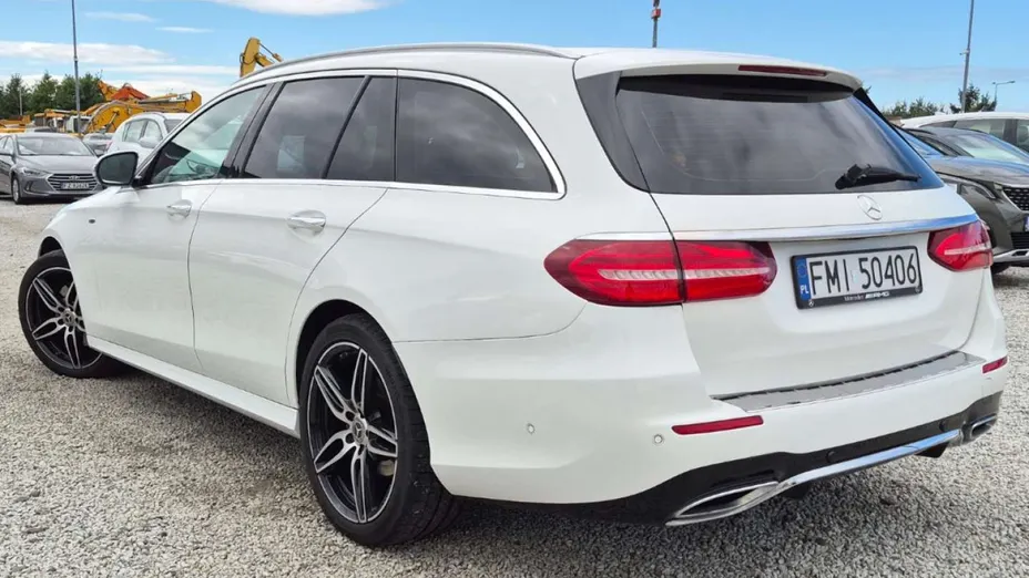 MERCEDES-BENZ E Klasa -