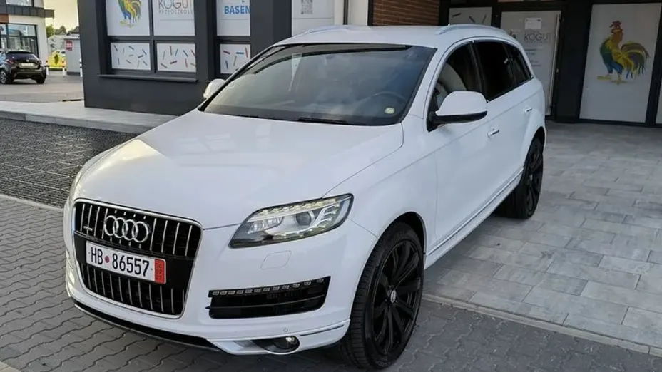 AUDI Q7 -