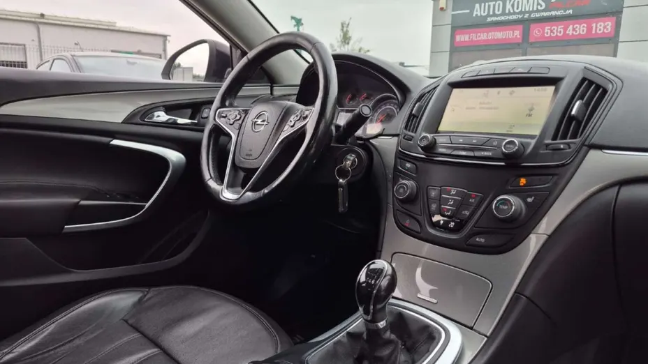OPEL Insignia -