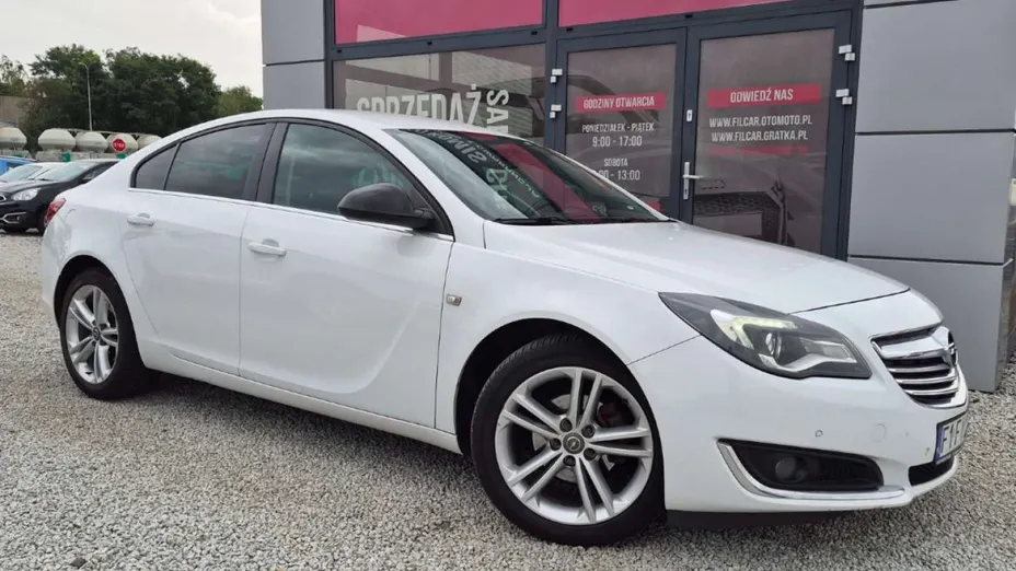 OPEL Insignia -