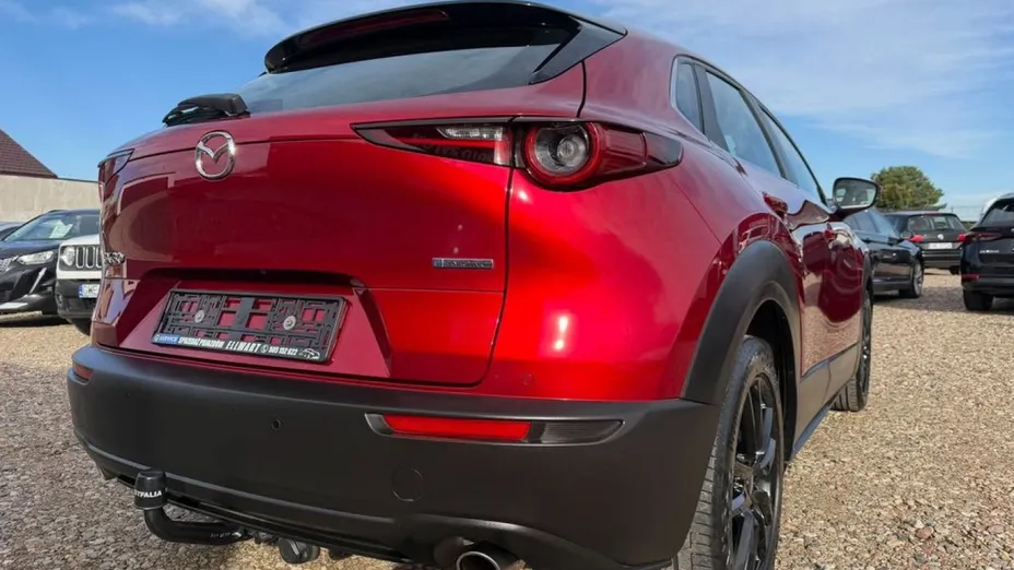 MAZDA CX-30 -