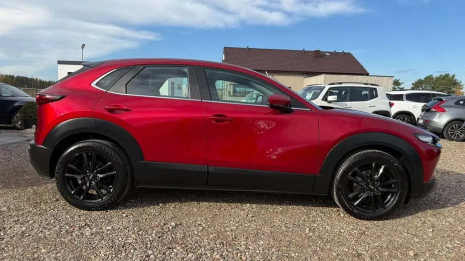 MAZDA CX-30 -