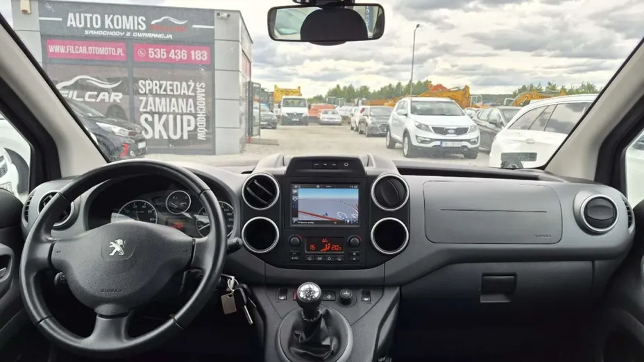PEUGEOT Partner -
