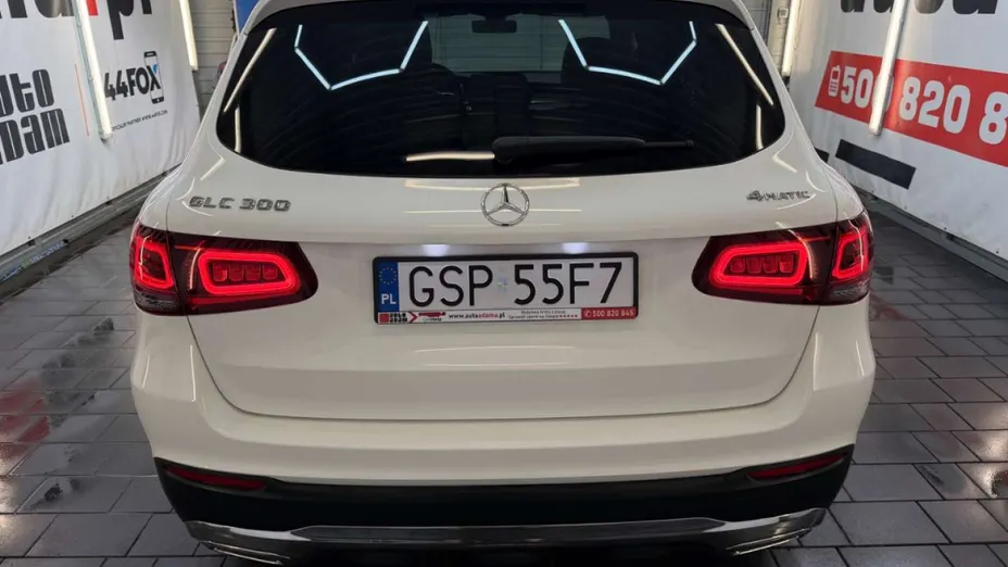 MERCEDES-BENZ GLC -