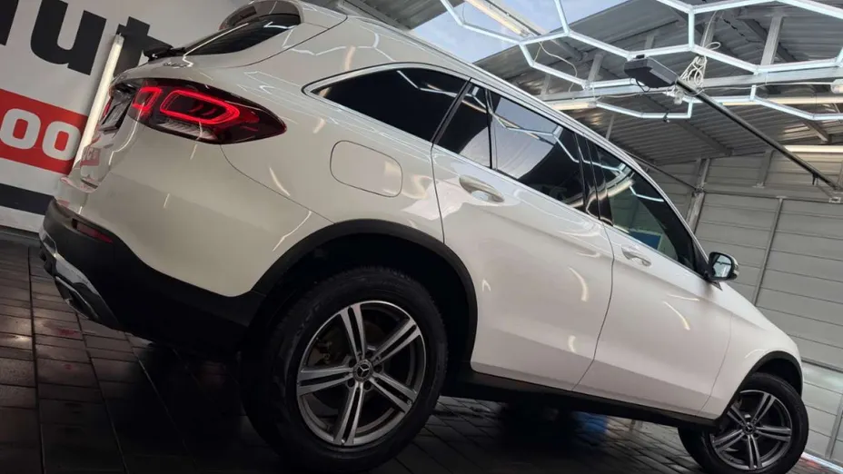 MERCEDES-BENZ GLC -