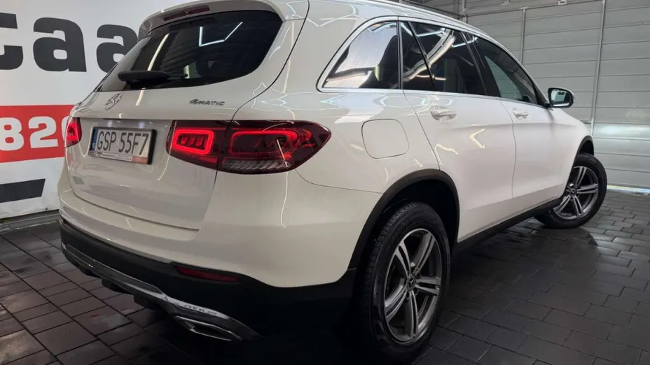 MERCEDES-BENZ GLC -