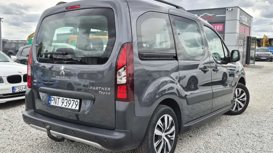 PEUGEOT Partner -