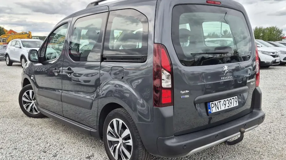 PEUGEOT Partner -