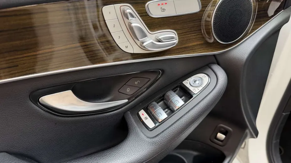 MERCEDES-BENZ GLC -