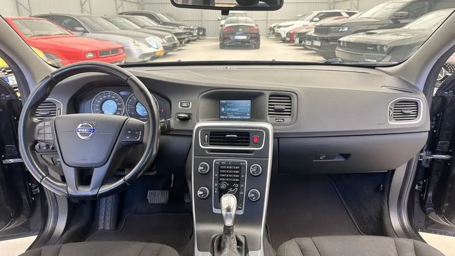 VOLVO S60 -