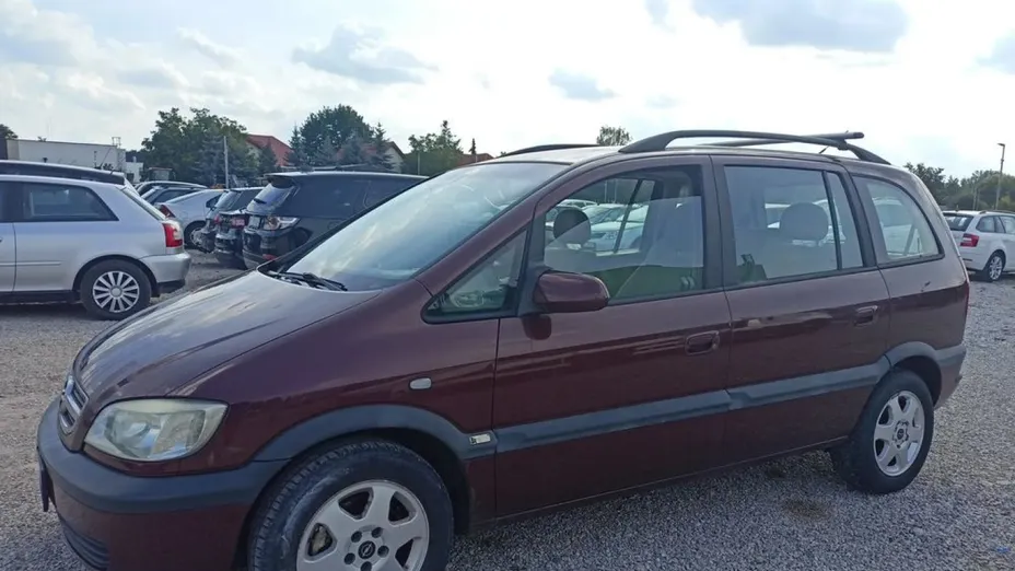 OPEL Zafira -