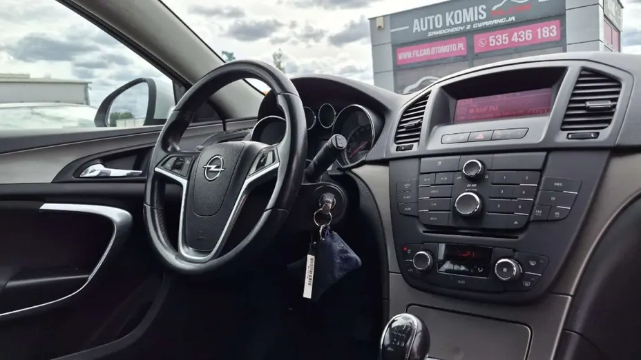 OPEL Insignia -