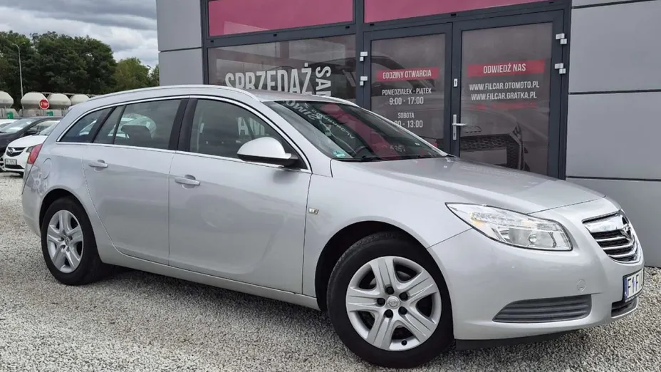 OPEL Insignia -