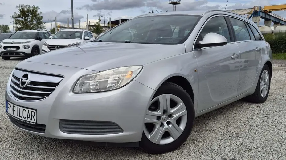 OPEL Insignia -