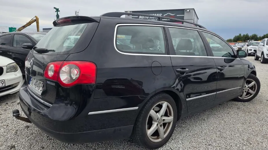 VOLKSWAGEN Passat -