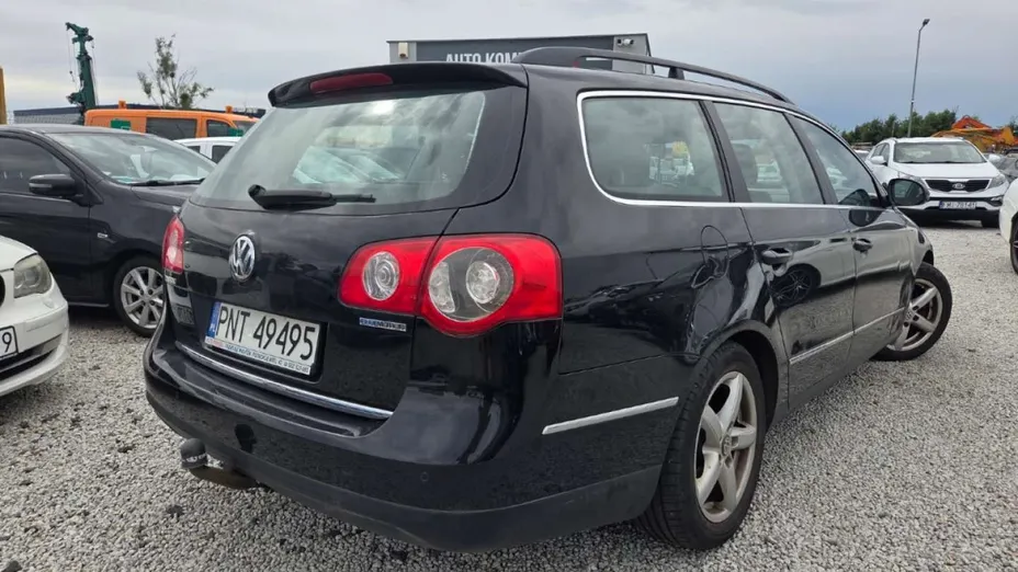 VOLKSWAGEN Passat -