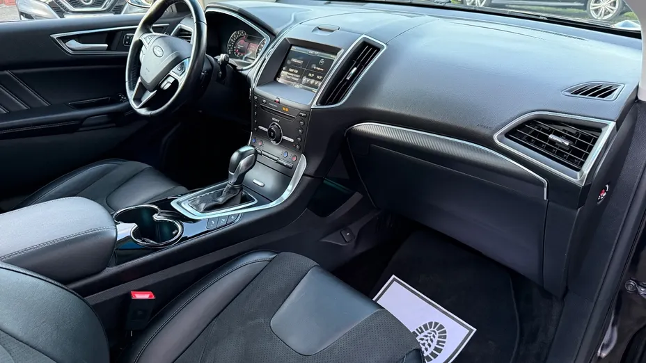 FORD Edge -