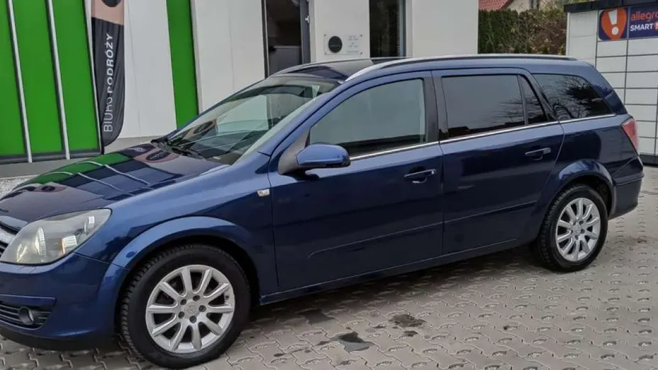 OPEL Astra -