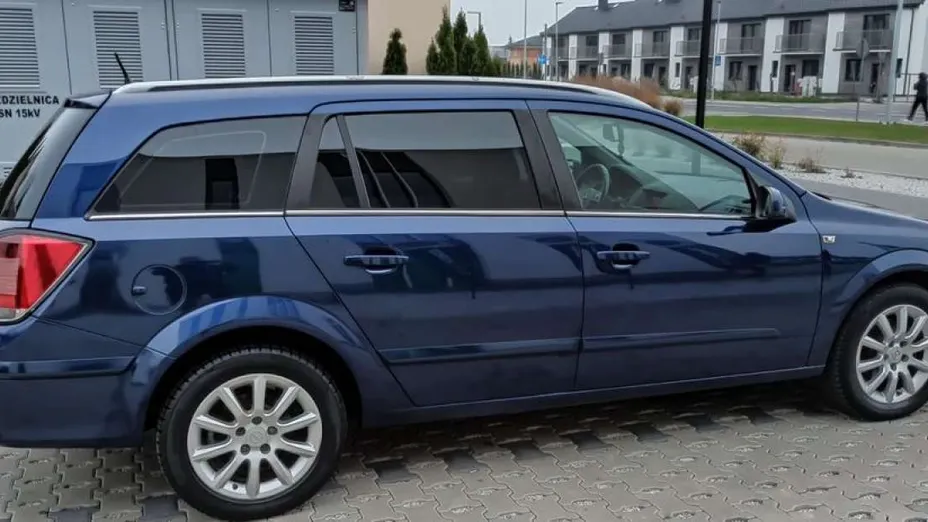 OPEL Astra -