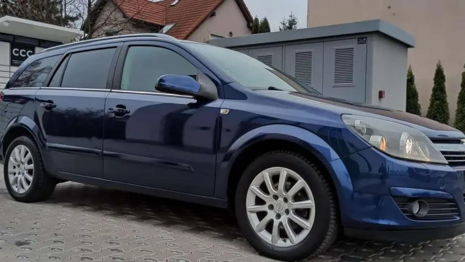 OPEL Astra -