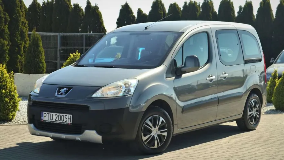 PEUGEOT Partner -