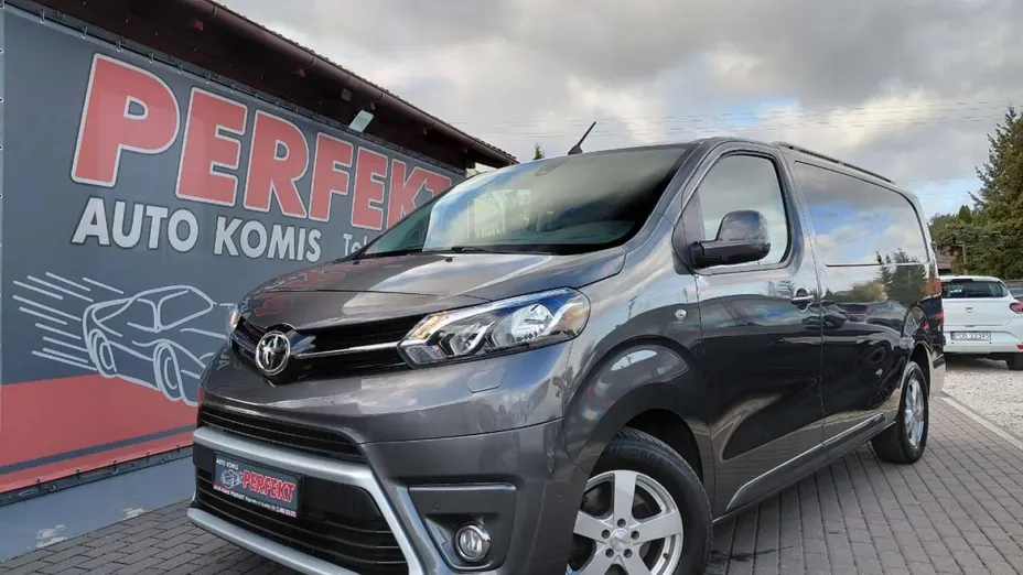 TOYOTA Proace -