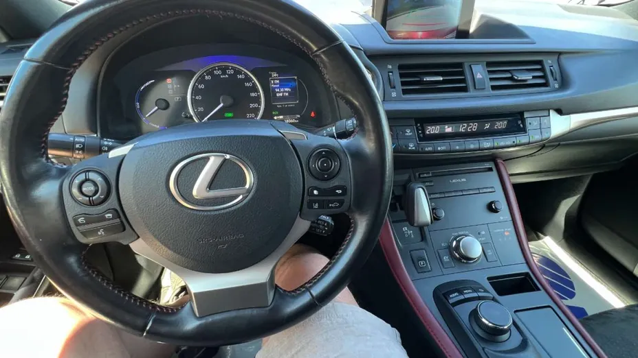 LEXUS CT -