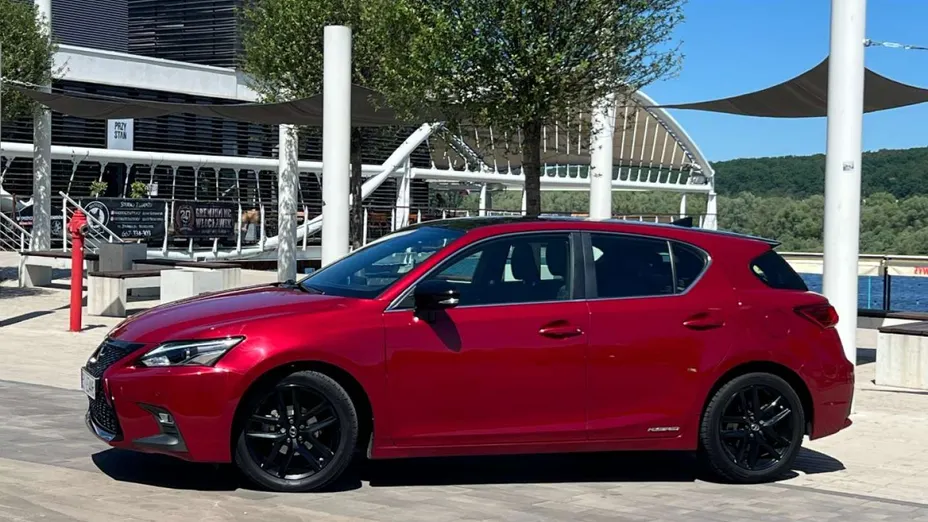 LEXUS CT -