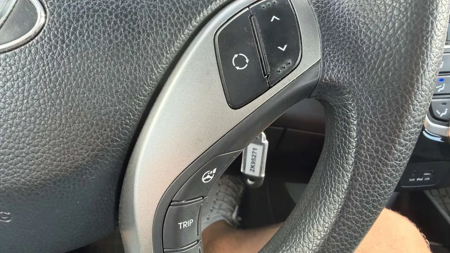 HYUNDAI i30 -