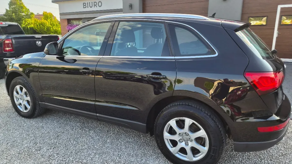 AUDI Q5 -