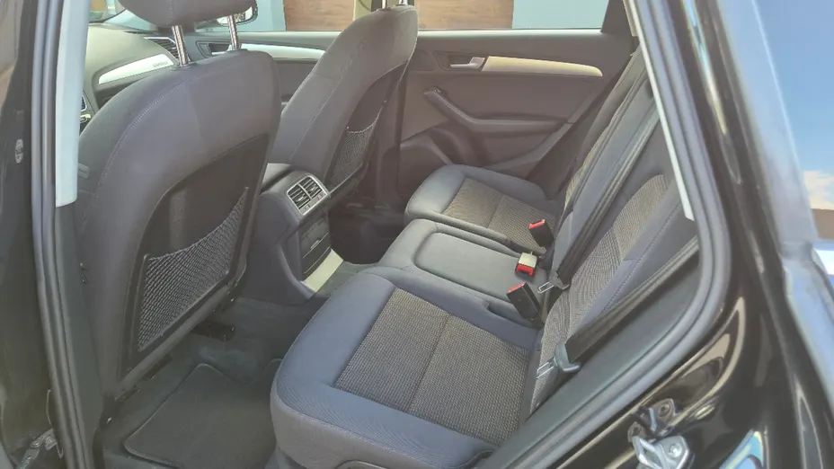 AUDI Q5 -