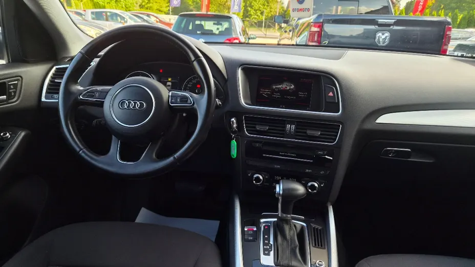 AUDI Q5 -