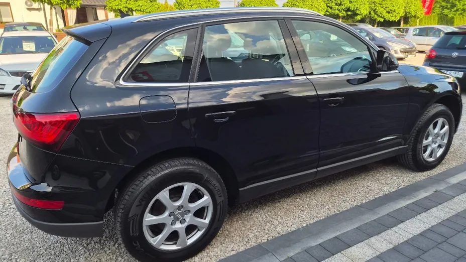 AUDI Q5 -