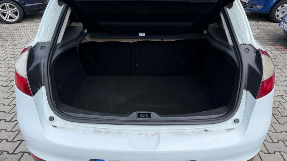 RENAULT Megane -