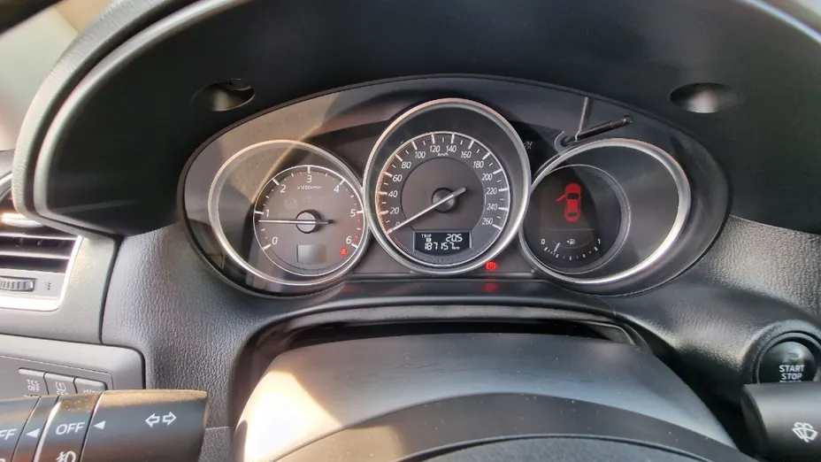 MAZDA CX-50 -