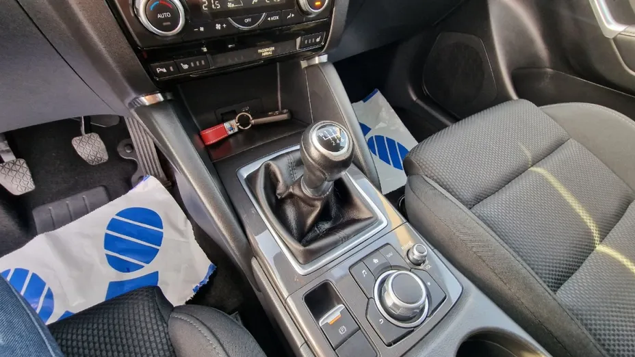 MAZDA CX-50 -