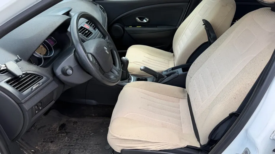RENAULT Megane -