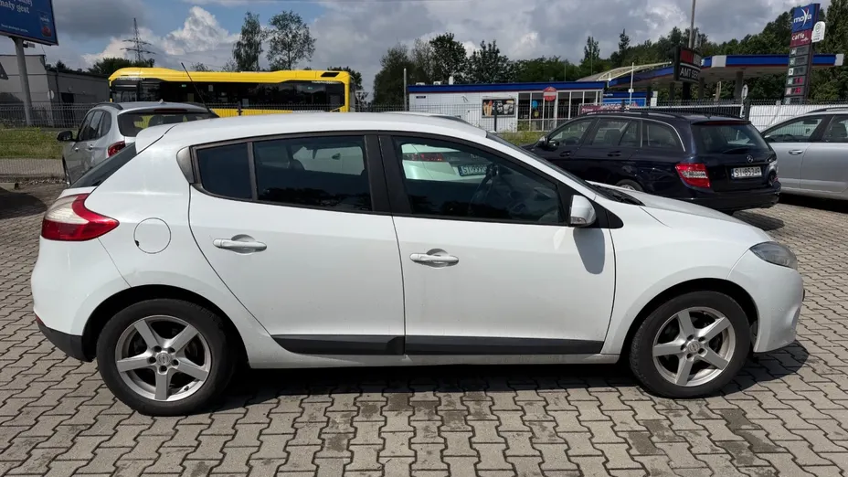 RENAULT Megane -