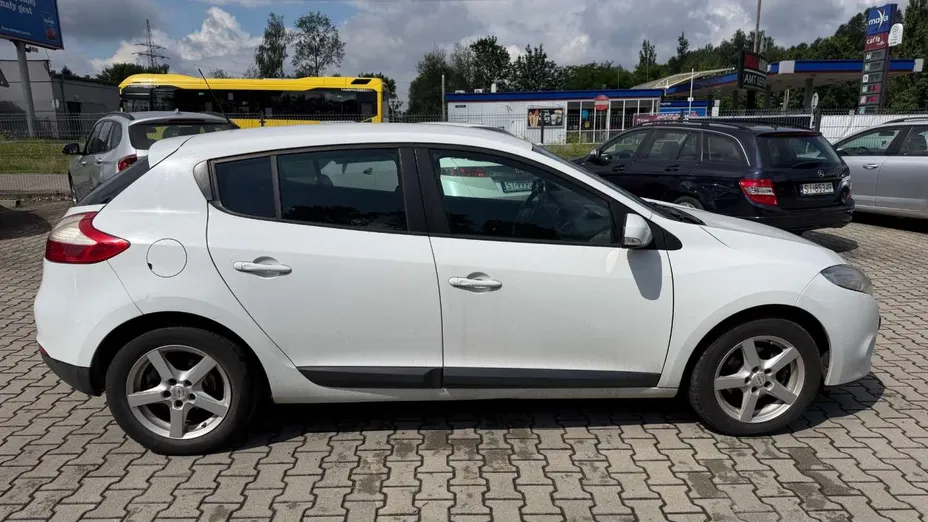 RENAULT Megane -