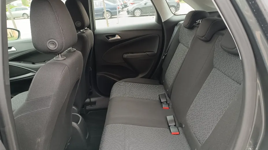OPEL Crossland X -