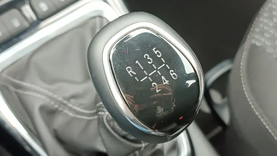 OPEL Crossland X -