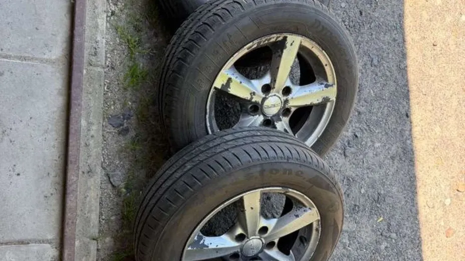 HYUNDAI i30 -