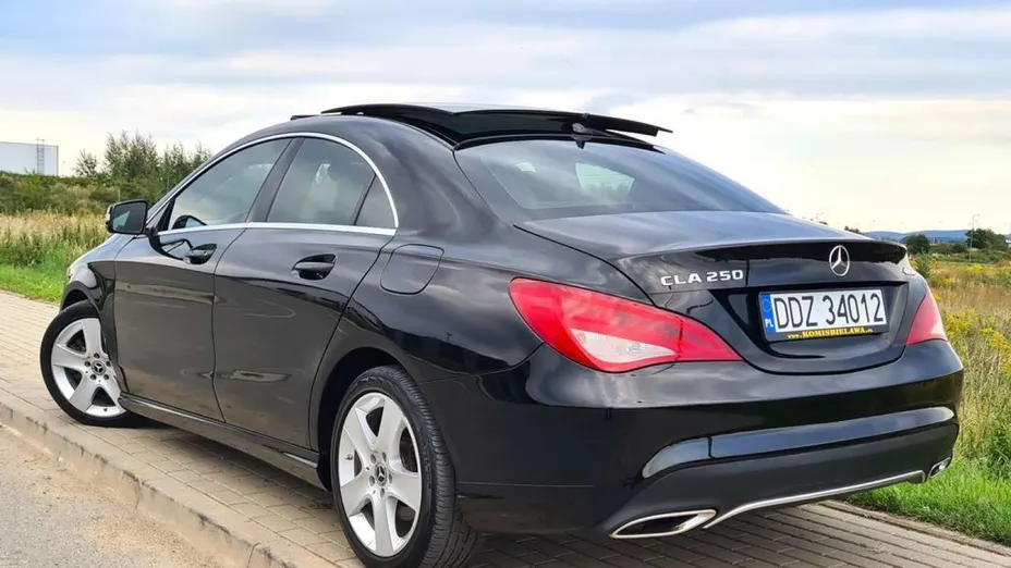 MERCEDES-BENZ CLA -
