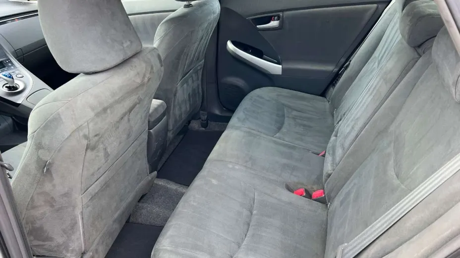 TOYOTA Prius -