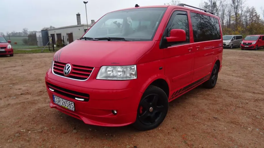 VOLKSWAGEN Multivan -
