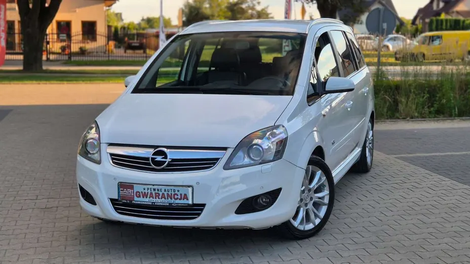 OPEL Zafira -