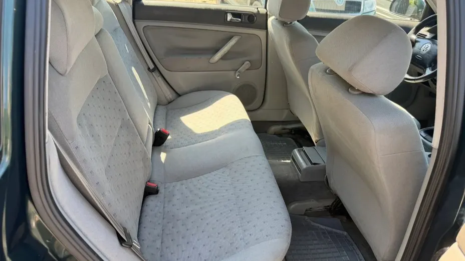 VOLKSWAGEN Passat -