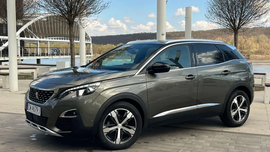 PEUGEOT 3008 -