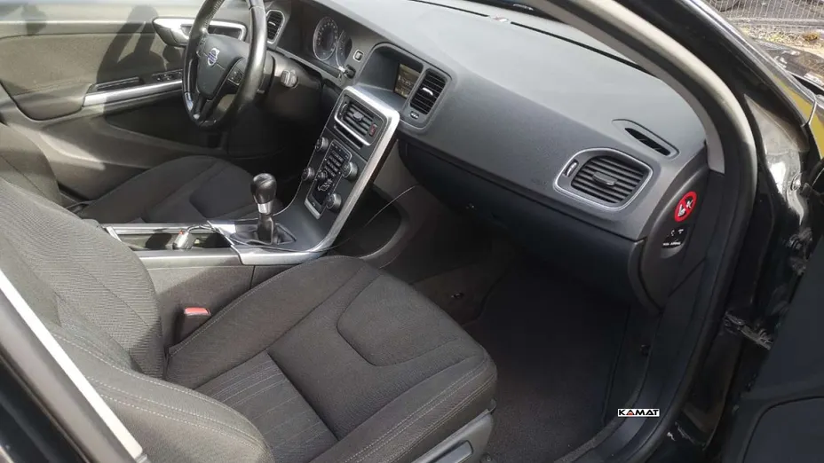 VOLVO S60 -