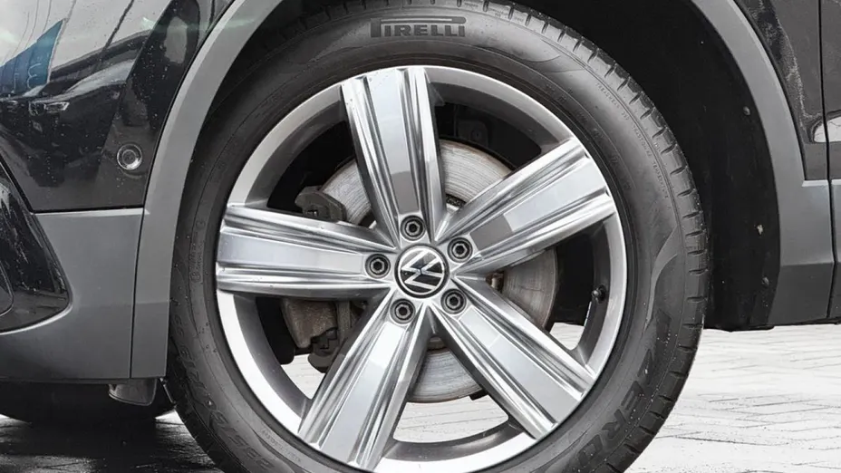 VOLKSWAGEN Tiguan Allspace -